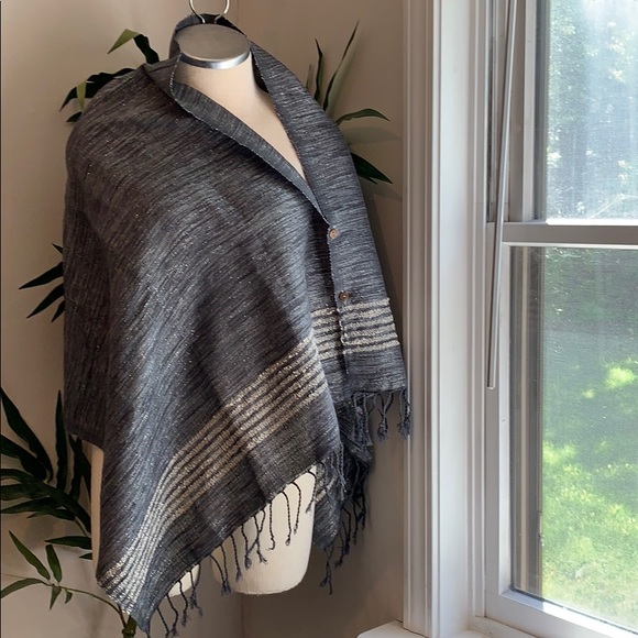 NWOT Authentic woven Silver scarf sparkling - Picture 5 of 7